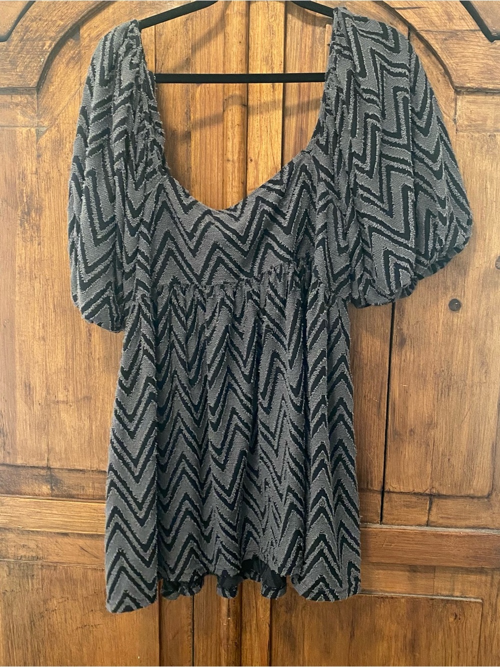 Free People Chevron Babydoll knit Tunic - Black & Gray XL